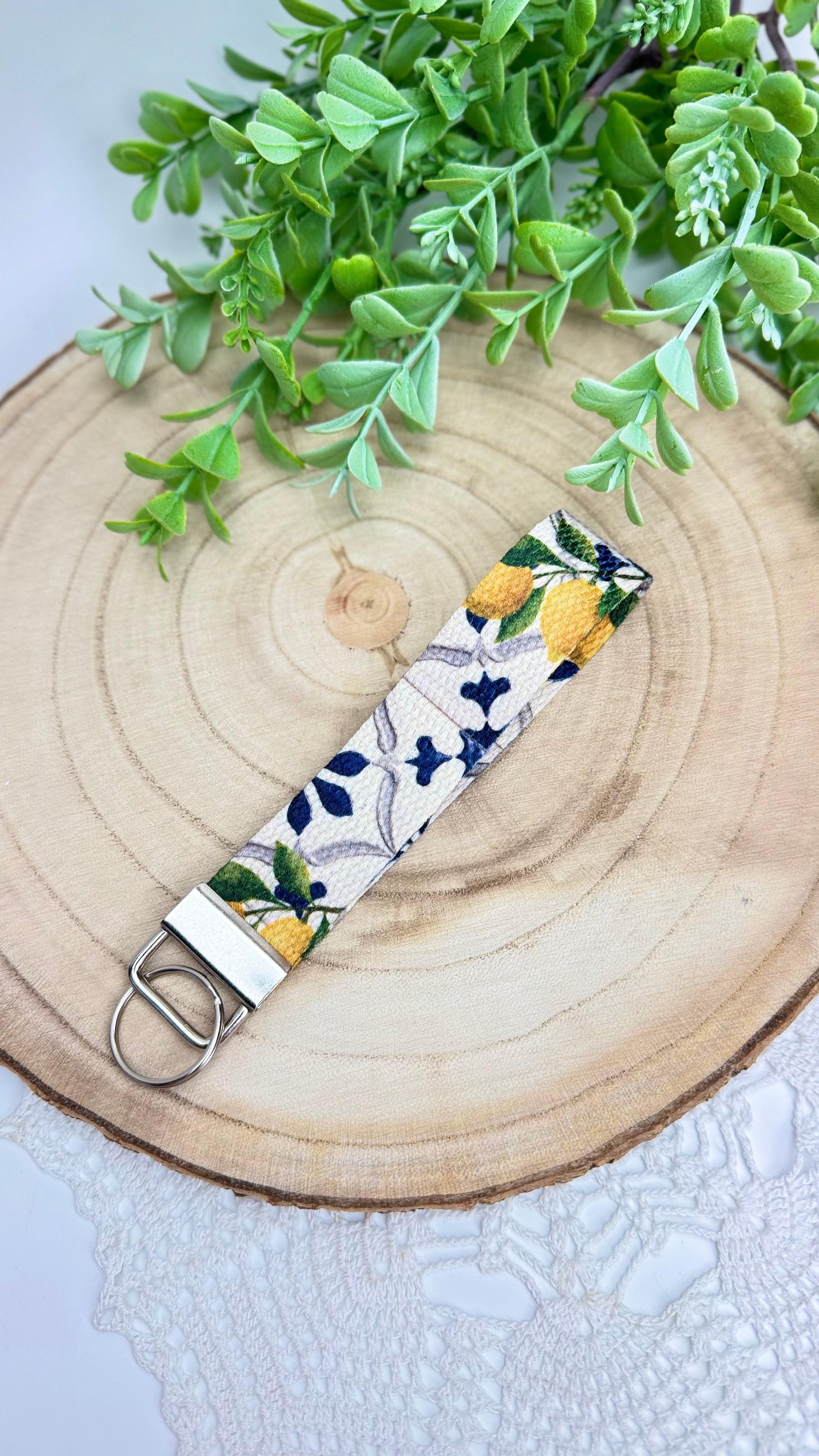 Wakacyjny wzór . Breloczek do kluczy, torby lub bagażu.