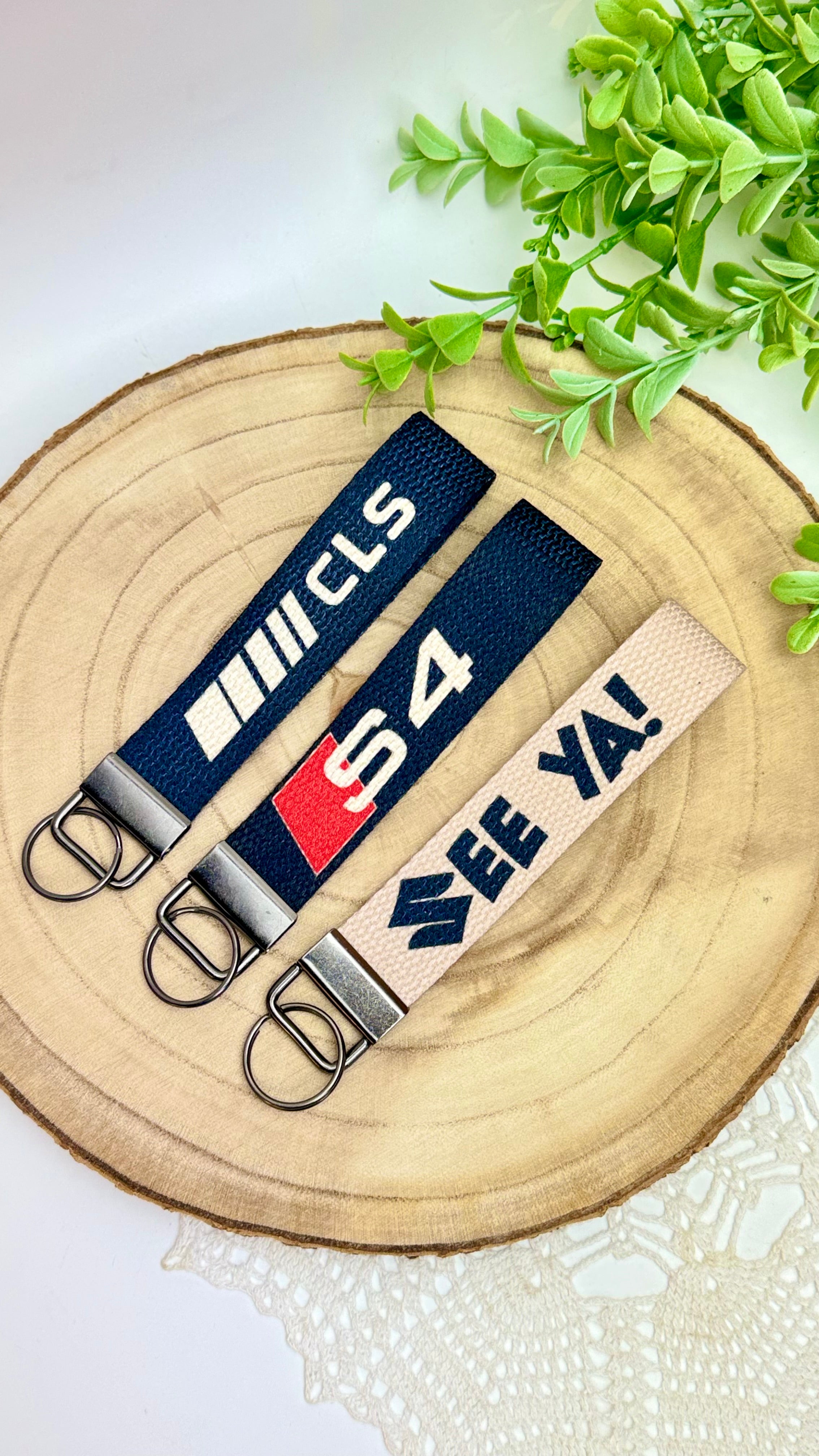 Męski wzór breloczek do kluczy, torby lub bagażu.