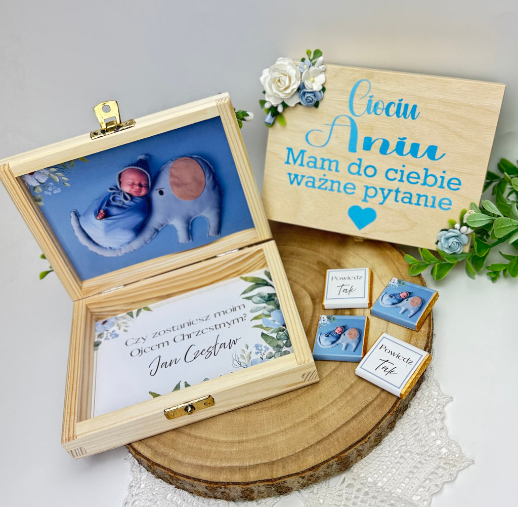 Pudełeczko z czekoladkami – wyjątkowe zapytanie o zostanie Chrzestnym / Chrzestną. Wzór 2