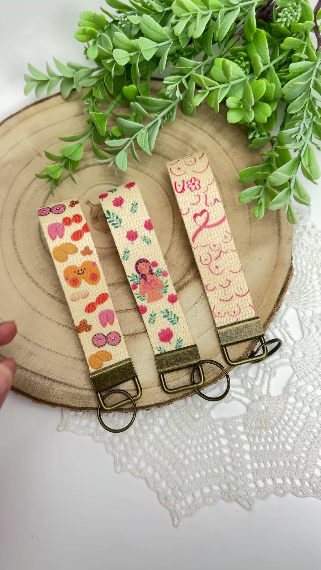 Kobiecy Breloczek do kluczy, torby lub bagażu.