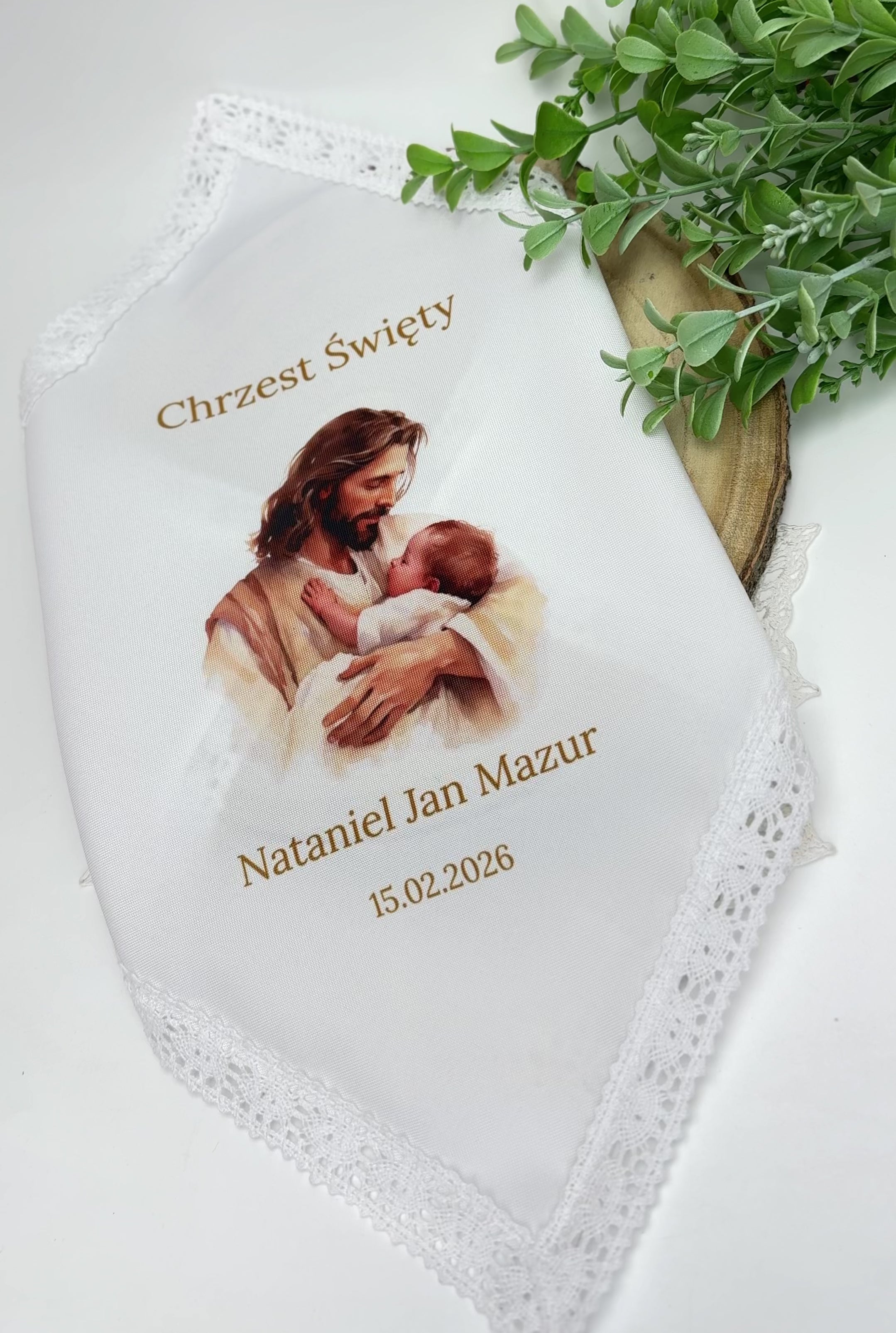 Szatka do chrztu z wizerunkiem Jezusa oraz dzieckiem